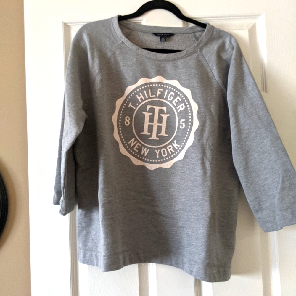 Tommy Hilfiger Large Grey Sweatshirt
